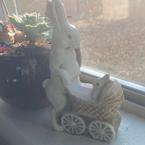 💵3 for $20✅Vintage rabbit with baby carriage figurine - Picture 3 of 7